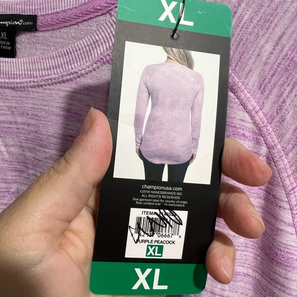 Women’s NWT New‎ champion purple top crew XL - Picture 6 of 10